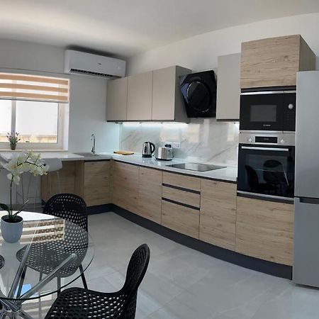 Seaside Apartment In Gzira Eksteriør bilde